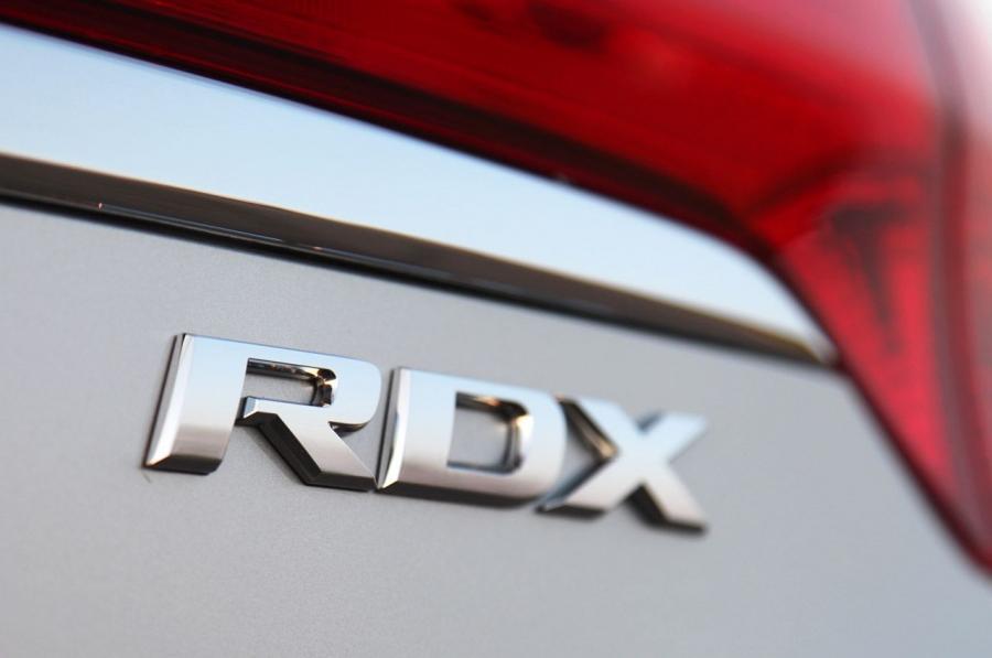 Логотип Acura RDX (TB3/4) 2012 года  (фото 88 из 122)